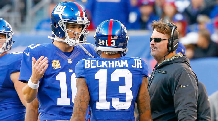 eli-manning-ben-mcadoo.jpg